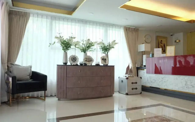 Christella Hotel Laemchabang