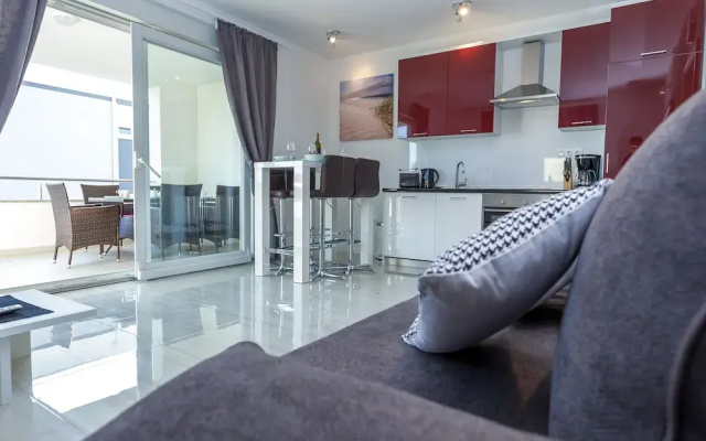 Villa Lumada Pool Apartments
