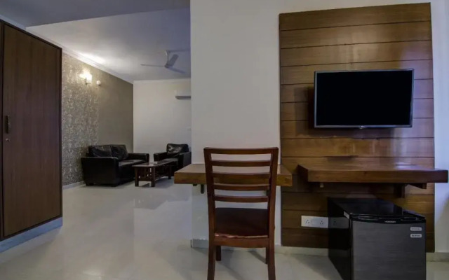 Serene Grove By OYO Rooms