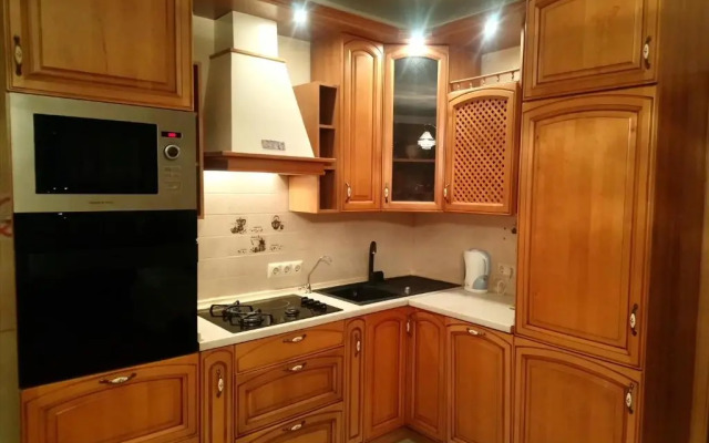 Apartment on Tole Bi