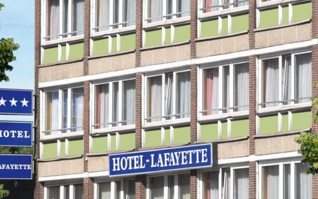Отель Lafayette Германия, Гамбург - отзывы, цены и фото номеров - забронировать отель Lafayette онлайн вид на фасад