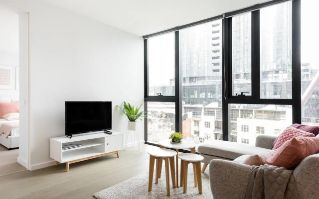 Skyline View High Rise Condo
