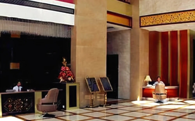 Golden Luck Hotel