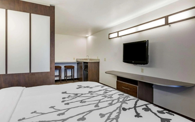Sleep Inn & Suites Kalamazoo Southwest