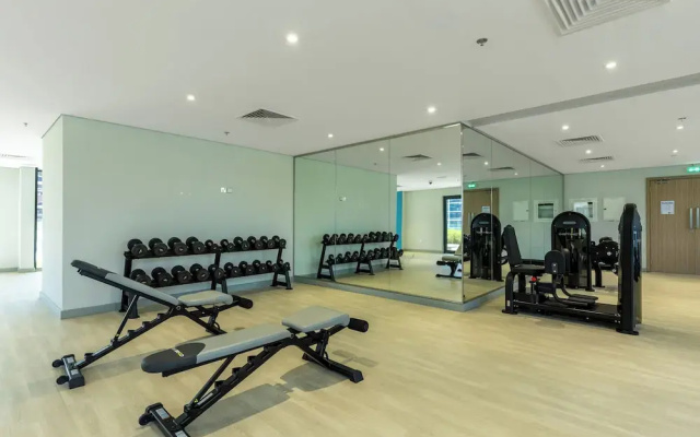 Waves - Azizi Riviera 24: Modern 1 Bedroom Apartment