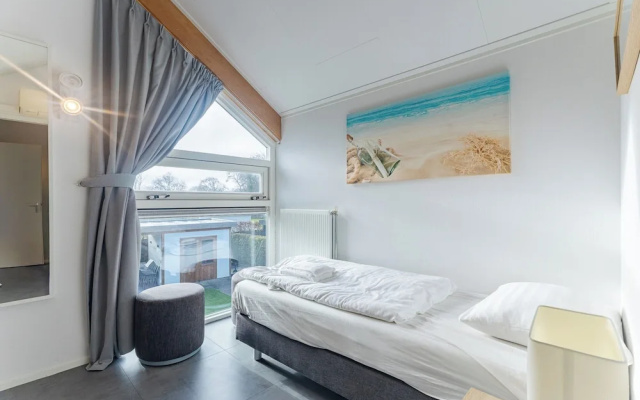 Comfortable Family Home on the Beach