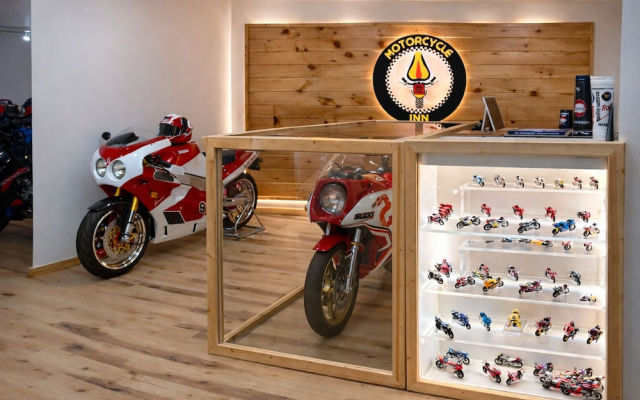 Motorcycle Inn