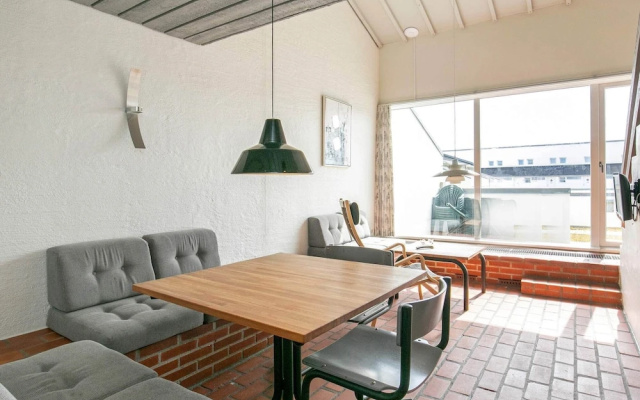 6 Person Holiday Home in Brovst