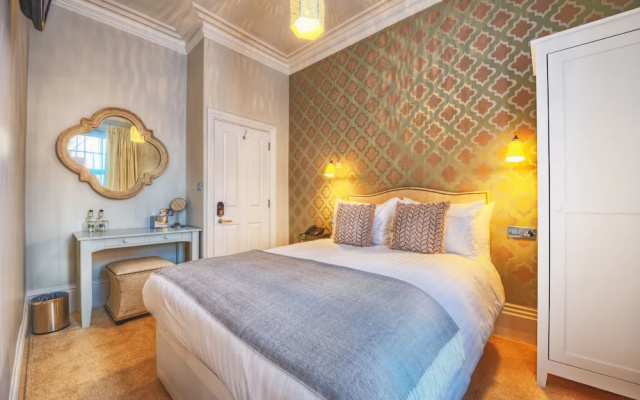 Number Four Boutique Hotel