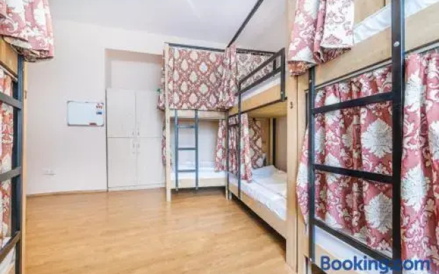 Pushkin 10 Hostel