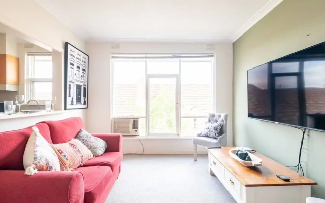 Well Located 1 Bedroom in South Yarra