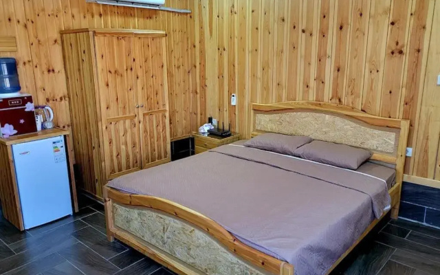 atoom lodge