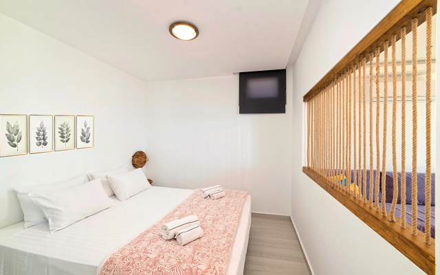 Anemone Seaside Traditional Homes