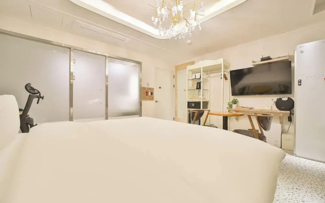 Hotel February Dongdaegu