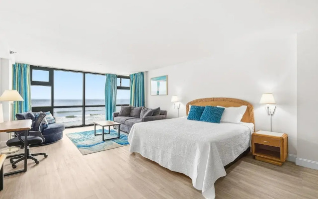 Oceanside Inn 313