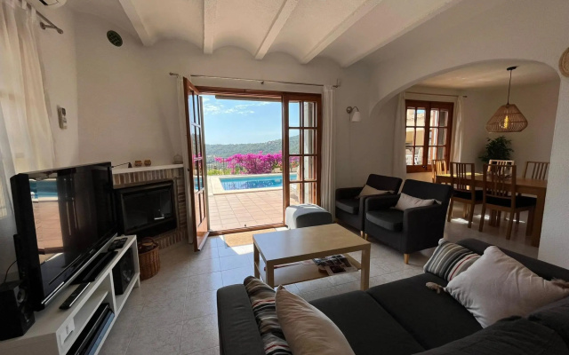 Beautiful holiday home in Calonge with private pool