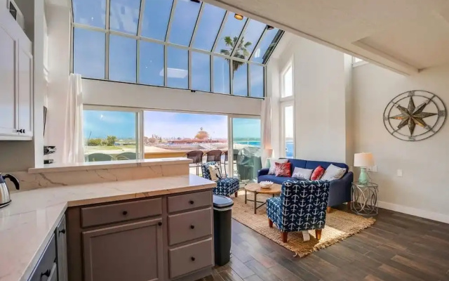 Bay Style 3 - 4 Br Home