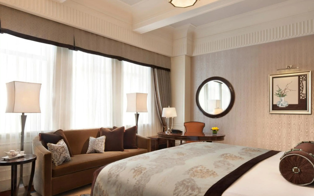 Fairmont Peace Hotel