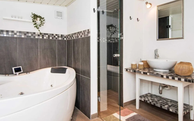 5 Person Holiday Home in Hemmet-by Traum