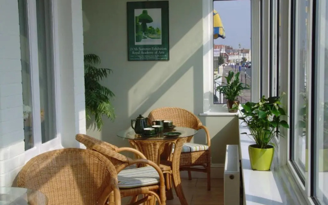 Breakers Guest House