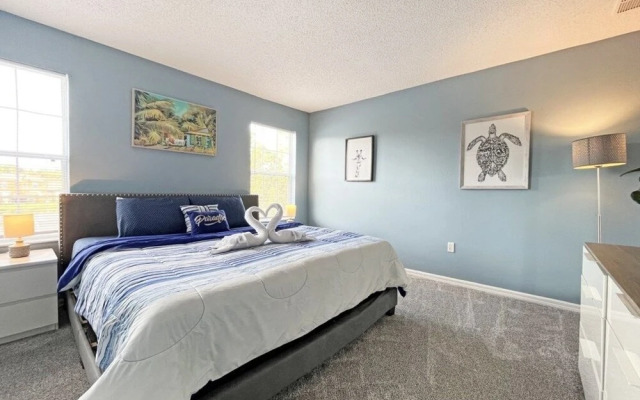 Villa Azul 4 Bedroom Townhouse by RedAwning