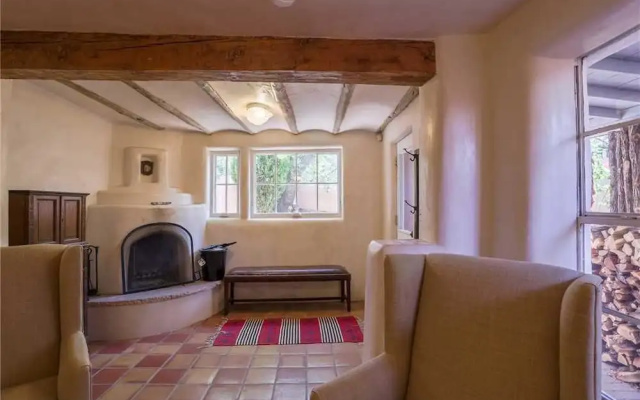 Camino Cabra - Two Bedroom Home