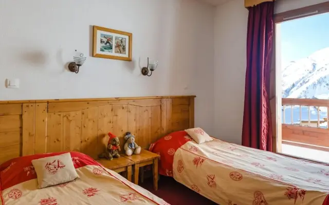 Residence: 4-bedroom Duplex Apartment