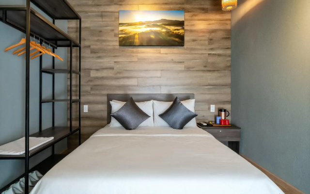 Bach Duong Hotel