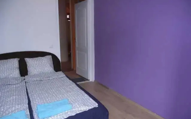 Live Hostel