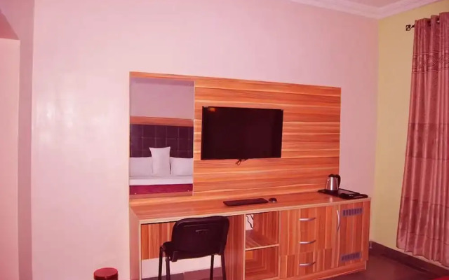 Tivona Hotels and Suites