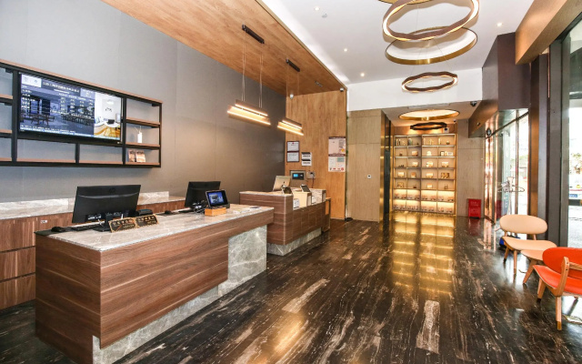 Hanting Hotel Shanghai Shaanxi South Road Metro Station