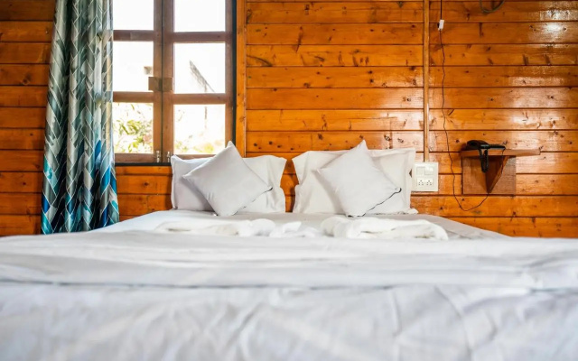 Leo Wooden Resort