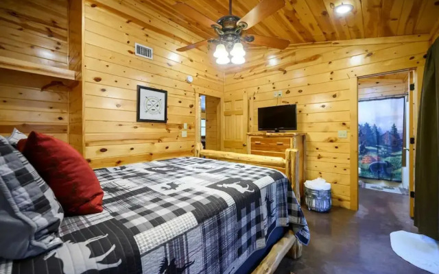 Lost Key  Cabin Stay for 8