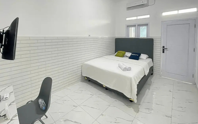Urbanview Syariah Sasarengan Inn Near Rsud Waled Cirebon