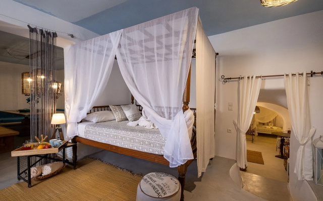 Rock Villas - Emporio | Pool, Jacuzzi, Castle View
