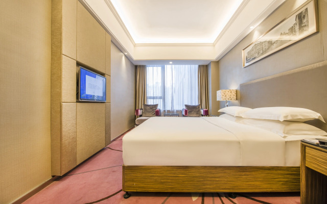 La Perle International Hotel