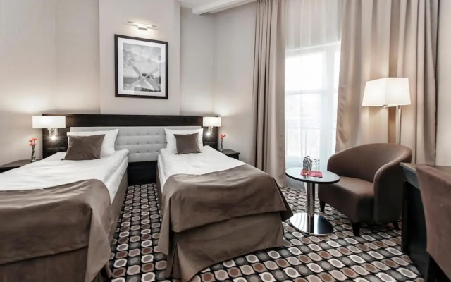Hotel Red Baron