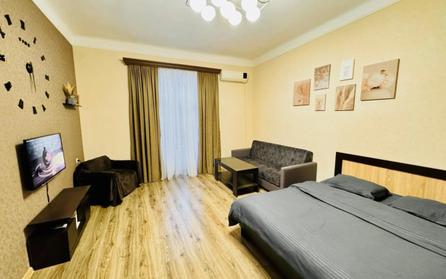 Tumanyan 12 TopHouse