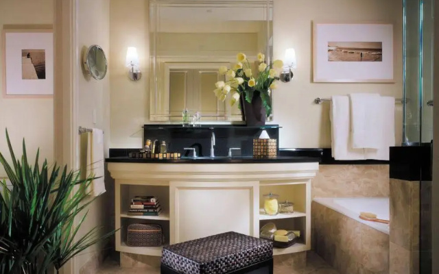 Four Seasons Residences