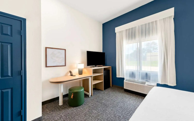 Spark by Hilton Longview