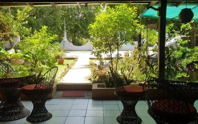 Cabinas & Restaurante Cristina