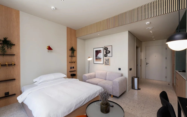 Chic Studio w Burj Khalifa View Balcony