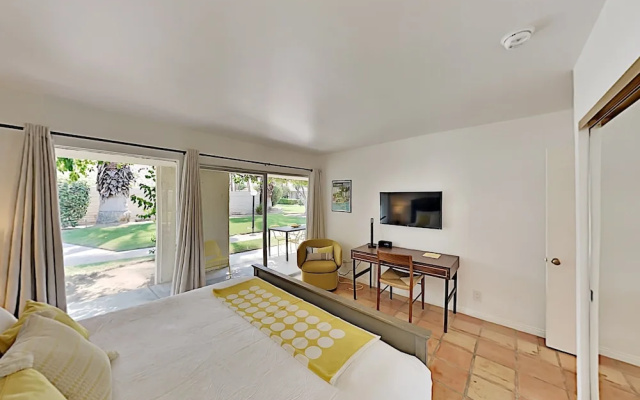 1881ar31 2 Bedroom Condo