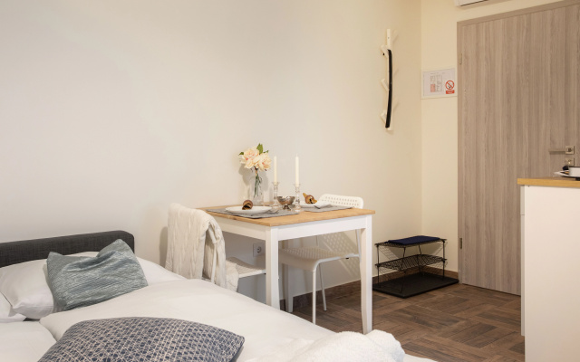 Cozy and Modern Studio Near City Center