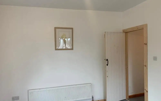 Corner Shop Apartments Sleeps 5 Parking