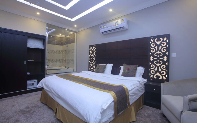 City Center Plaza Aparthotel