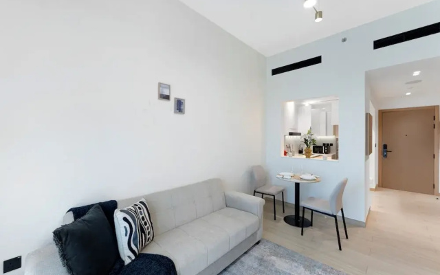 Elegant 1BR Stay in Binghatti Heights