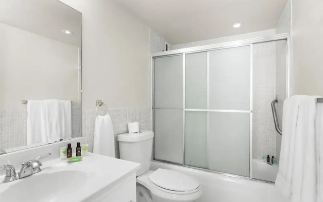 Bay Harbor Sunset Two Bedrooms Apt