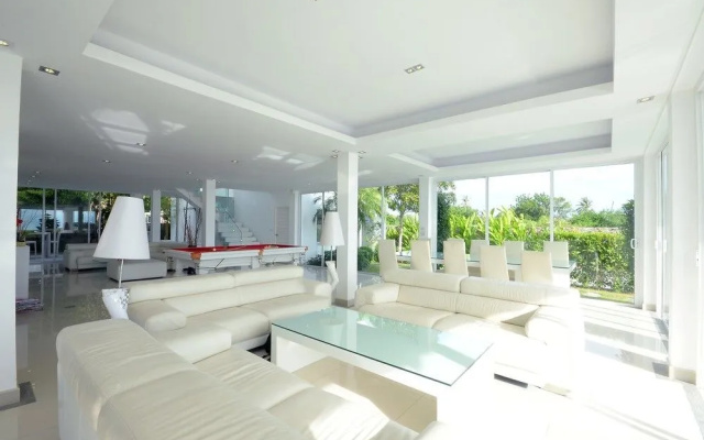 Luxury 5 Star Beach Villa 8 Bedrooms