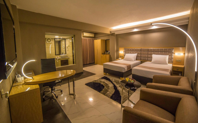 Hotel Castle Salam